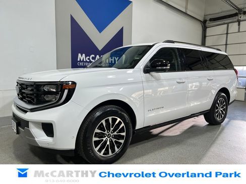 Used 2025 Ford Expedition Max Platinum image 9