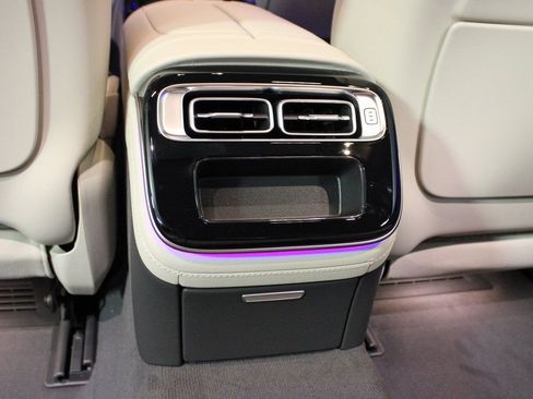 Used 2026 Mercedes-Benz S 580 4MATIC Sedan image 31