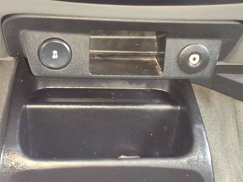 Used 2011 Ford Ranger XLT w/ Bright Trim Group AWD/4WD image 15