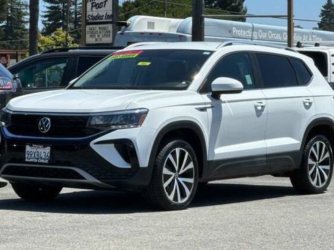 Used 2022 Volkswagen Taos SE FWD image 8