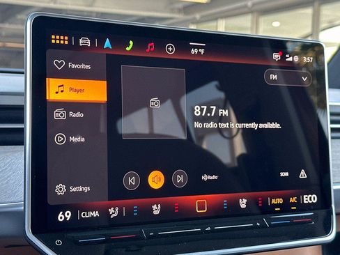 New 2025 Volkswagen ID. Buzz Pro S Plus image 17