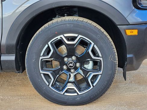 New 2025 Ford Bronco Sport Outer Banks w/ Outer Banks Tech Package+ AWD/4WD image 10