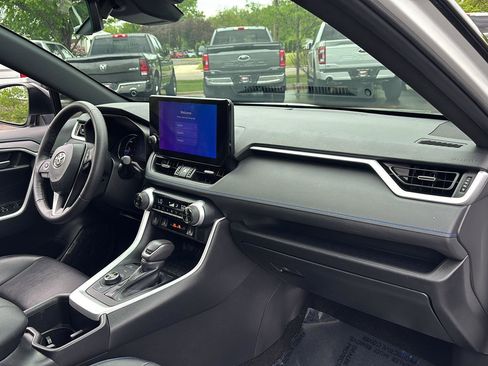 Used 2024 Toyota RAV4 XSE w/ Weather Package AWD/4WD image 17