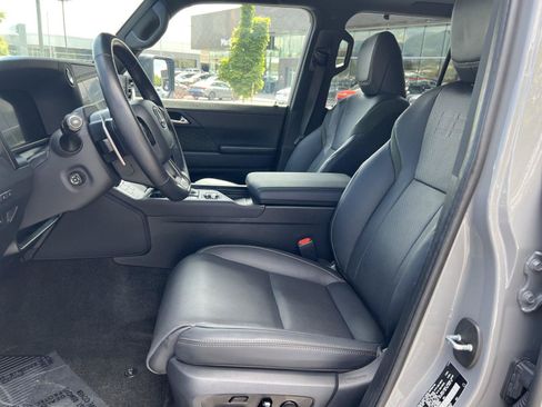 Used 2024 Lexus GX 550 AWD/4WD image 28