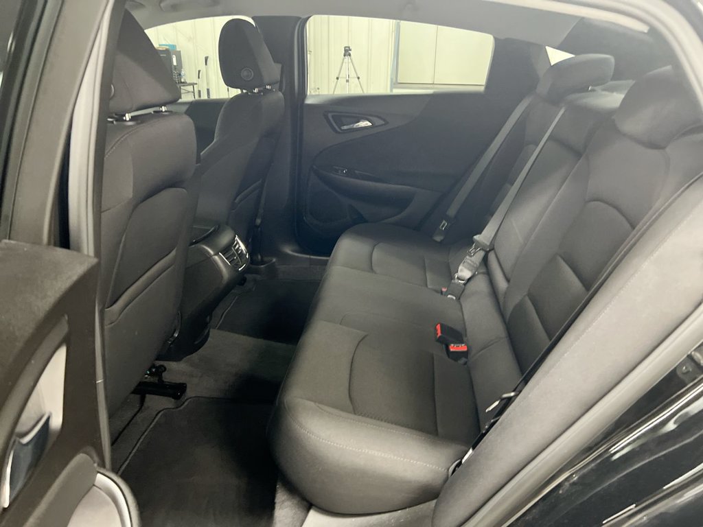 Used 2022 Chevrolet Malibu LT FWD image 22