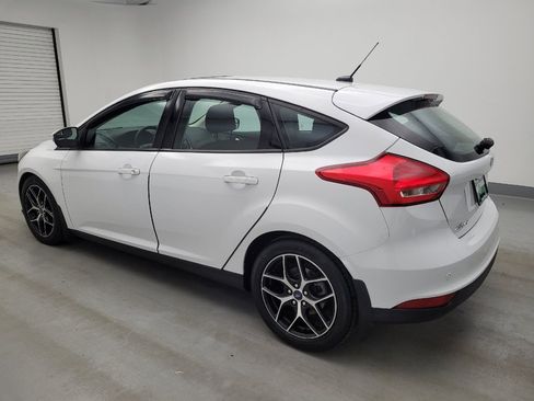 Used 2018 Ford Focus SEL w/ Cold Weather Package FWD image 3