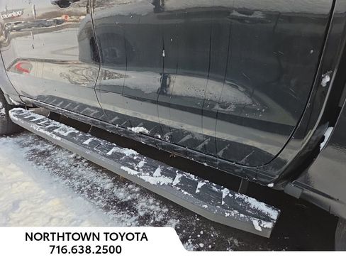 Used 2023 Chevrolet Colorado LT w/ LT Convenience Package II image 11