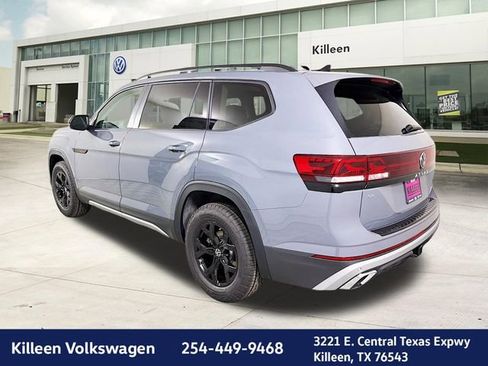New 2026 Volkswagen Atlas Peak Edition image 5