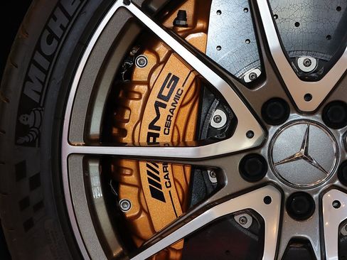 Used 2018 Mercedes-Benz AMG GT R image 11