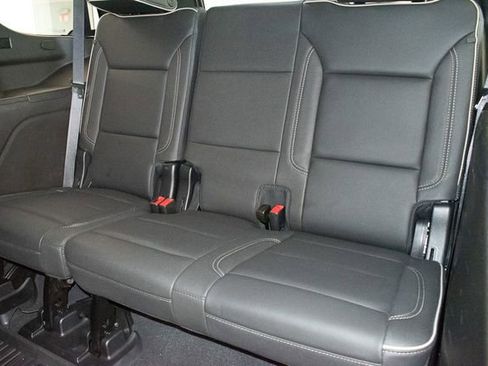 Used 2023 GMC Yukon SLT w/ SLT Luxury Package AWD/4WD image 20