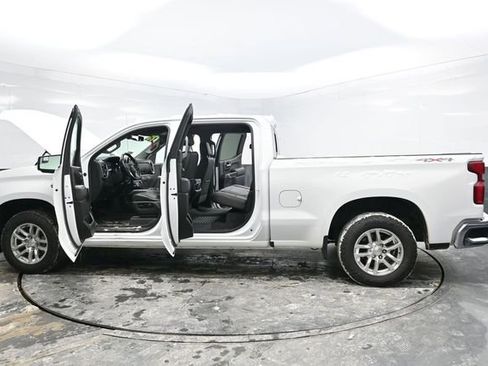 Used 2020 Chevrolet Silverado 1500 LTZ w/ LTZ Convenience Package image 42