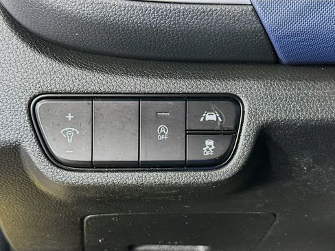 Used 2023 Kia Seltos S w/ Navigation Package FWD image 10