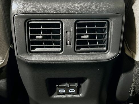 Used 2023 Toyota RAV4 XLE image 21