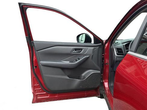 Certified 2025 Nissan Rogue S image 11