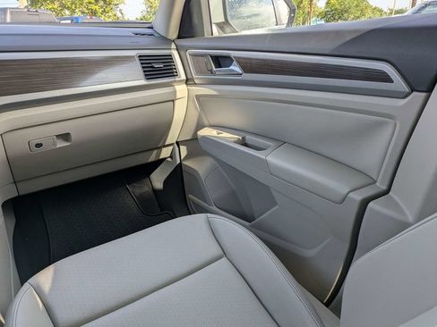 Used 2019 Volkswagen Atlas SE FWD image 22