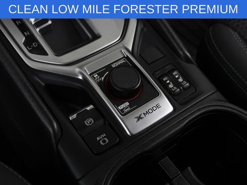 Used 2020 Subaru Forester Premium AWD/4WD image 20