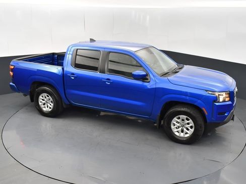 Used 2024 Nissan Frontier SV image 44