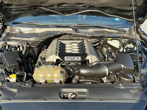 Used 2017 Ford Mustang GT Premium w/ Equipment Group 401A image 24