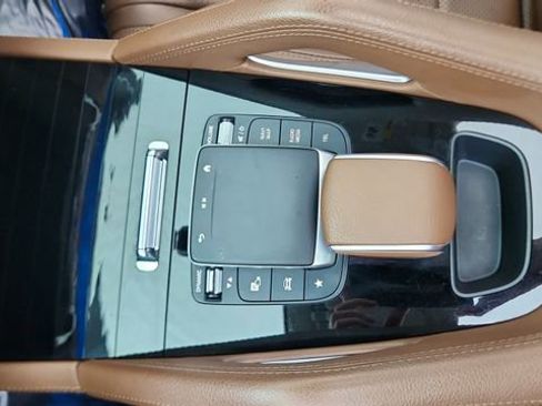 Used 2024 Mercedes-Benz GLE 450e 4MATIC w/ AMG Line Exterior image 51