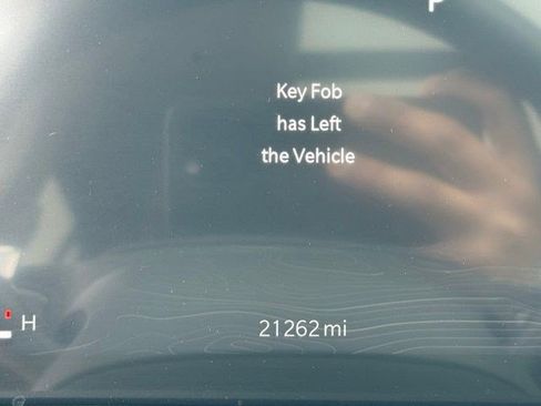 Certified 2023 Jeep Grand Cherokee Limited w/ Luxury Tech Group II AWD/4WD image 15