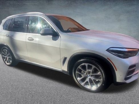 Used 2023 BMW X5 xDrive40i w/ Premium Package image 32