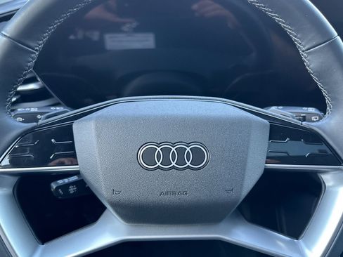 Used 2025 Audi Q5 Premium Plus w/ Premium Plus AWD/4WD image 23
