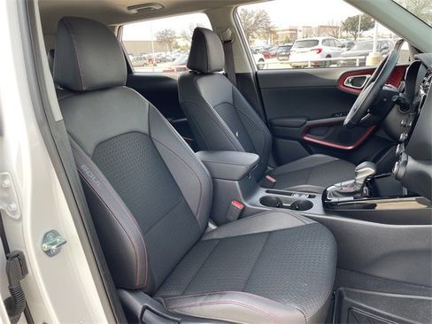 Used 2025 Kia Soul GT-Line w/ GT-Line Technology Package image 27