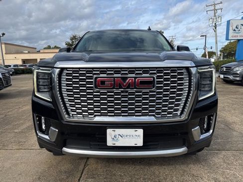 Used 2021 GMC Yukon XL Denali w/ Denali Ultimate Package image 2