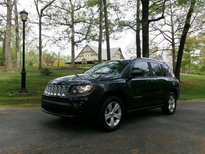 Used 2014 Jeep Compass Latitude w/ Sun/Sound Group