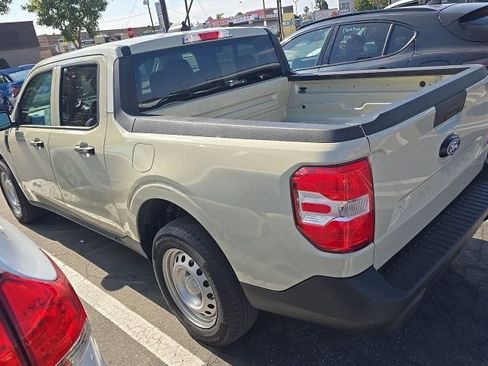 Used 2025 Ford Maverick XL FWD image 4