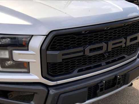 Certified 2019 Ford F150 Raptor w/ Equipment Group 802A Luxury image 29