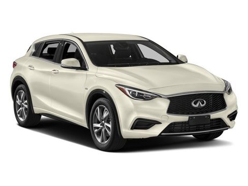 Used 2018 INFINITI QX30 FWD image 9