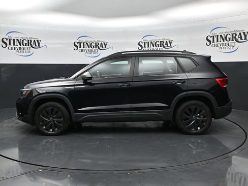 Used 2022 Volkswagen Taos S FWD image 4