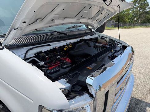 Used 2018 Ford E-350 and Econoline 350 Super Duty w/ Power Windows & Locks Group RWD image 43