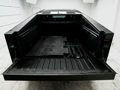 Used 2024 Tesla Cybertruck Cyberbeast image 26