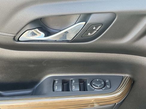 Used 2020 GMC Acadia SLE w/ Driver Convenience Package image 15