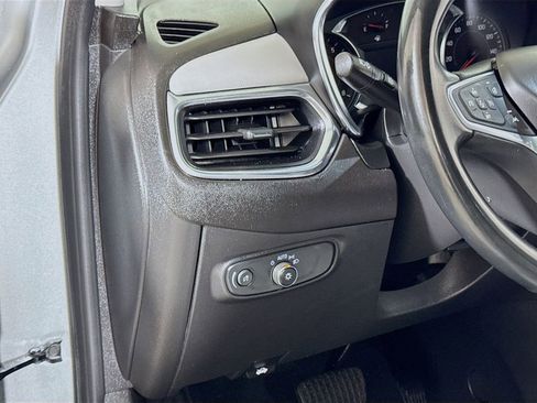 Used 2023 Chevrolet Equinox LT FWD image 8