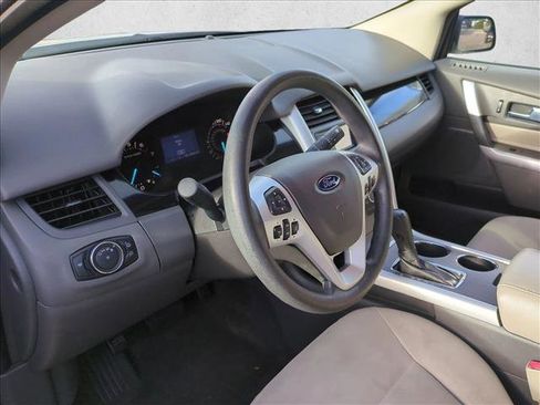 Used 2013 Ford Edge SE image 10