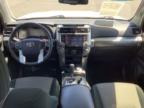 Used 2022 Toyota 4Runner SR5 AWD/4WD image 6