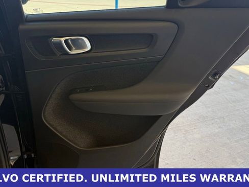 Certified 2025 Volvo XC40 B5 Plus AWD/4WD image 14