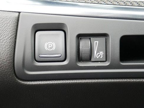 Used 2021 Cadillac XT5 Sportv w/ LPO, Floor Liner Package image 29