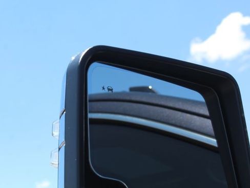 Used 2024 GMC Sierra 2500 Denali w/ Denali Reserve Package AWD/4WD image 13