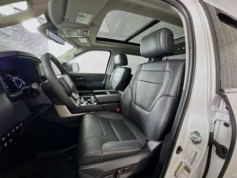 Used 2023 Toyota Tundra Limited image 15