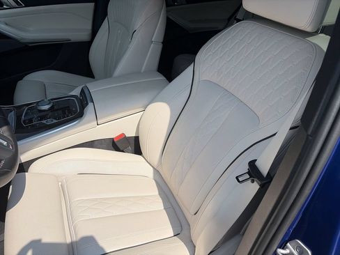 Used 2025 BMW X5 M60i AWD/4WD image 11