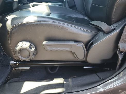Used 2020 Jeep Wrangler Unlimited Sahara AWD/4WD image 21