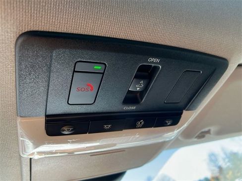 New 2025 Nissan Sentra SR w/ SR Premium Package image 21