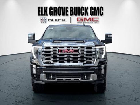 New 2026 GMC Sierra 3500 Denali w/ Denali Reserve Package image 9