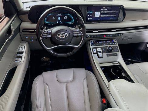 Used 2023 Hyundai Palisade SEL FWD image 17