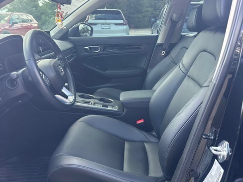 Used 2024 Honda Civic EX-L image 11