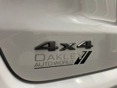 Used 2025 Jeep Compass Trailhawk AWD/4WD image 15